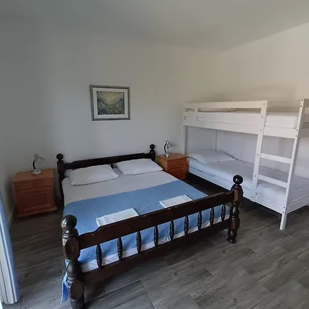 شقة With Terrace *